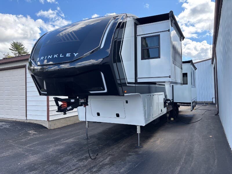 2025 Brinkley RV Model Z 3400 - Used Fifth Wheel For Sale by Winnebago Motor Homes in Rockford, Illinois