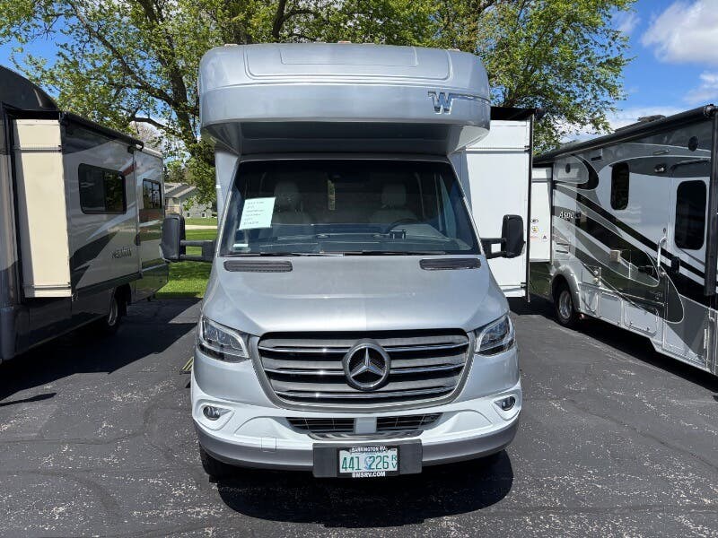 2021 Winnebago View 24D - Used Class C For Sale by Winnebago Motor Homes in Rockford, Illinois