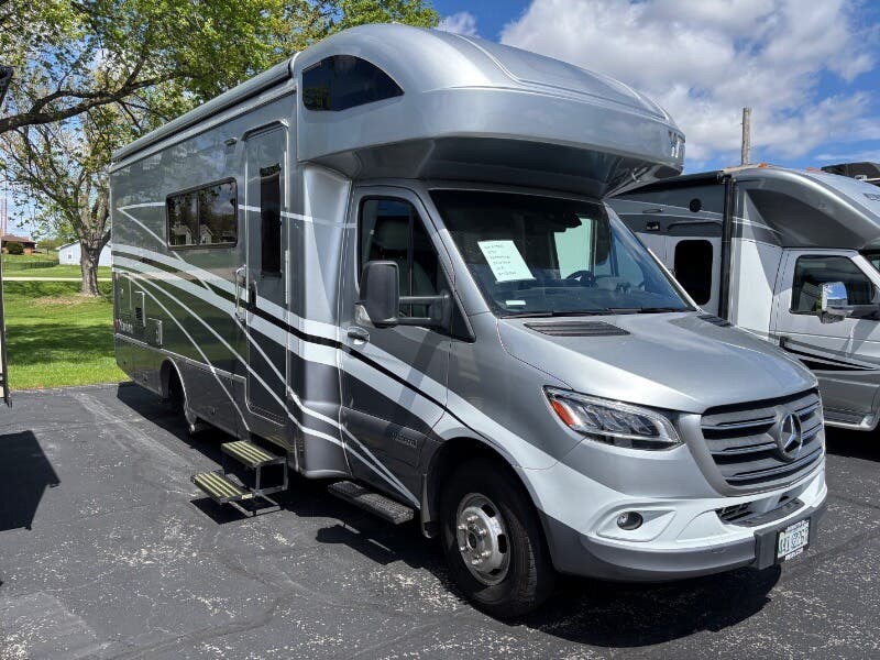 2021 View 24D by Winnebago from Winnebago Motor Homes in Rockford, Illinois