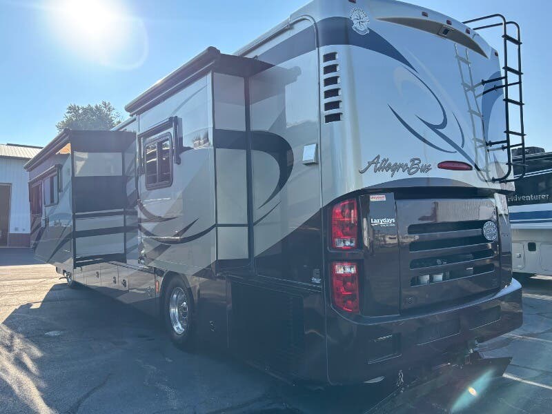 Used 2010 Tiffin Allegro Bus Freightliner 40QXP available in Rockford, Illinois