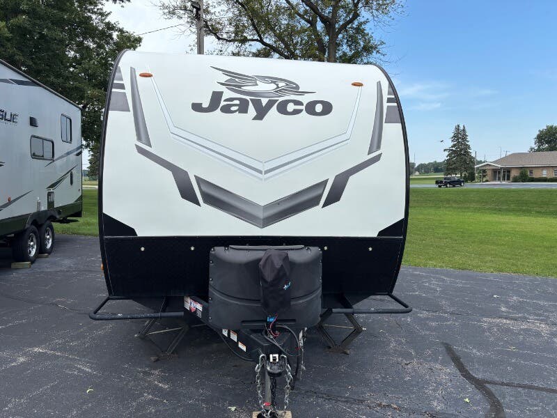 2022 Jayco Jay Feather Micro 166FBS - Used Travel Trailer For Sale by Winnebago Motor Homes in Rockford, Illinois