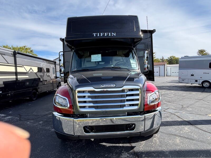 2027 Tiffin Allegro Bay Tiffin  Super C 38AB - New Class C For Sale by Winnebago Motor Homes in Rockford, Illinois