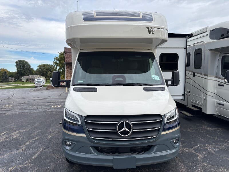 2027 Winnebago View 24T - New Class C For Sale by Winnebago Motor Homes in Rockford, Illinois