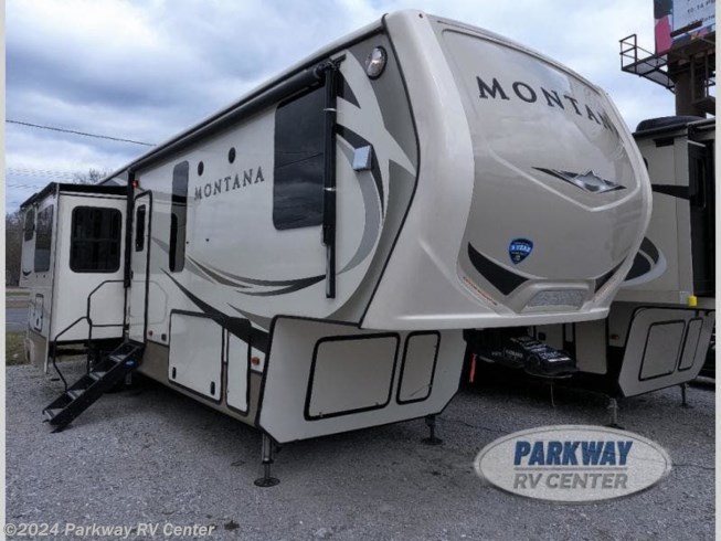 Used 2019 Keystone Montana 3791RD available in Ringgold, Georgia