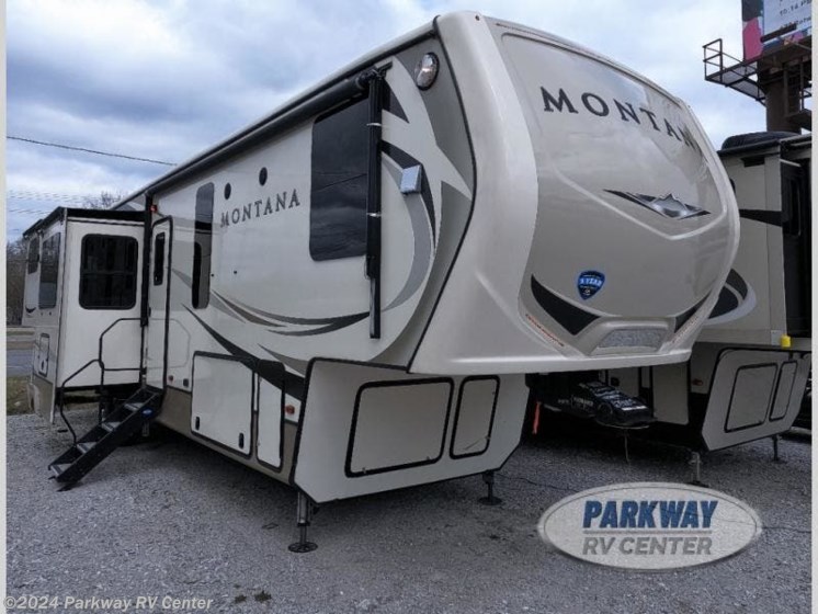 Used 2019 Keystone Montana 3791RD available in Ringgold, Georgia