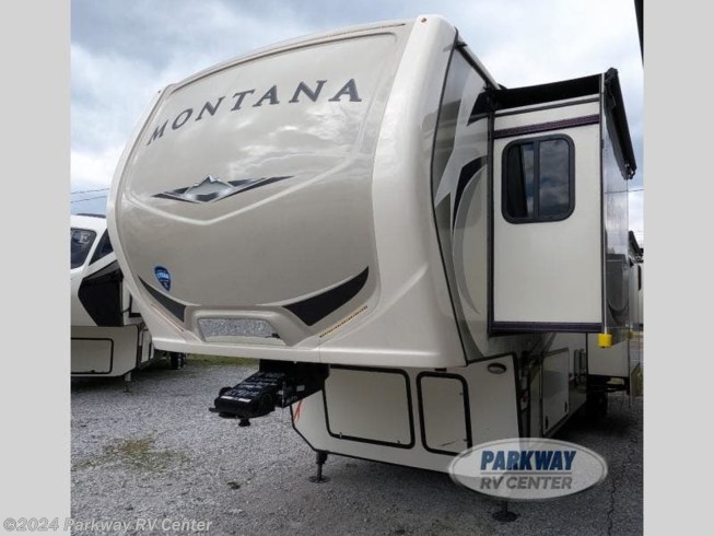 2019 Montana 3791RD by Keystone from Parkway RV Center in Ringgold, Georgia