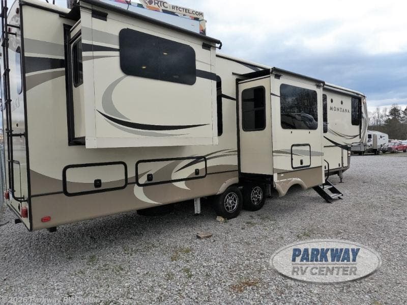 Used 2019 Keystone Montana 3791RD available in Ringgold, Georgia
