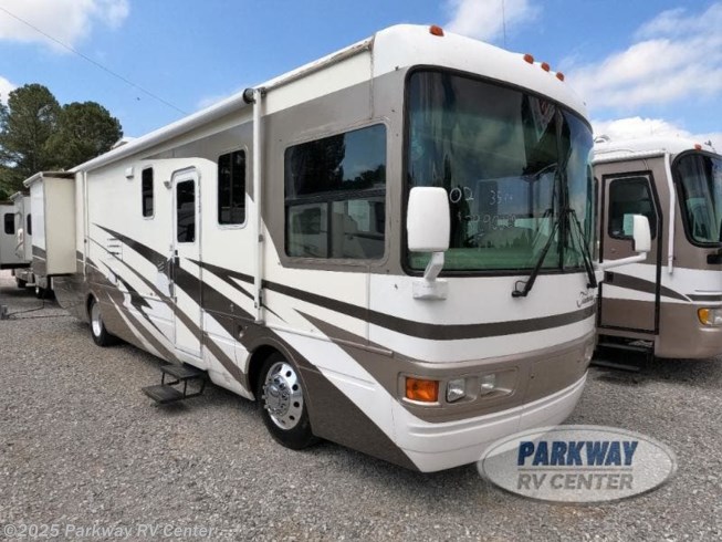 2002 National RV Tradewinds 370 LE - Used Class A For Sale by Parkway RV Center in Ringgold, Georgia