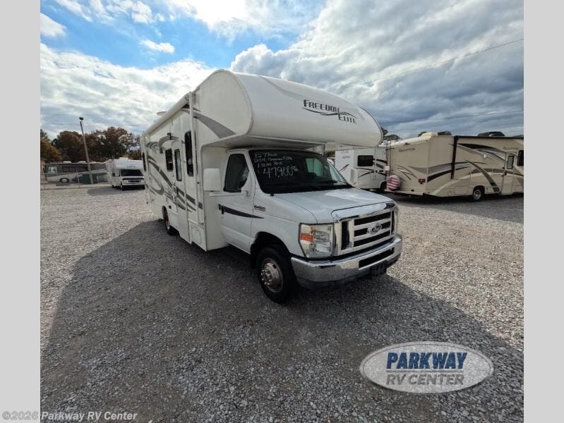 Used 2012 Thor Motor Coach Freedom Elite 26E available in Ringgold, Georgia