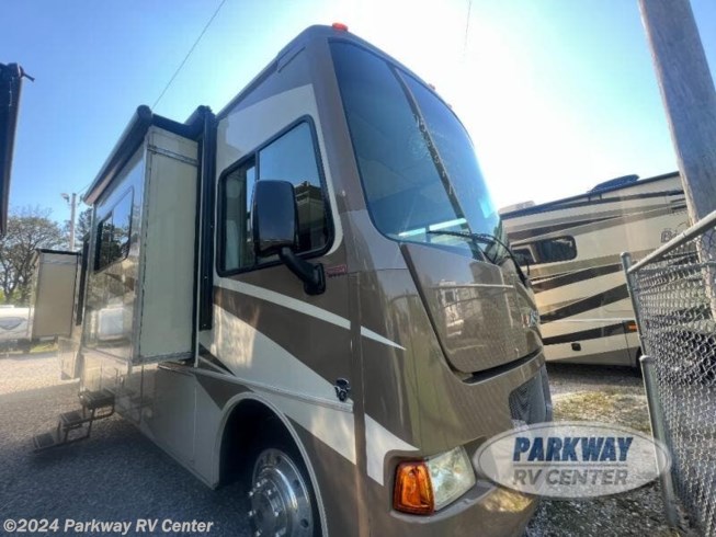 2015 Sunstar 36Y by Itasca from Parkway RV Center in Ringgold, Georgia