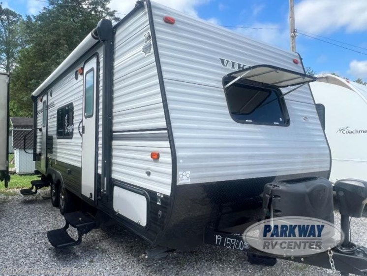 Used 2019 Viking Ultra-Lite 21FQS available in Ringgold, Georgia