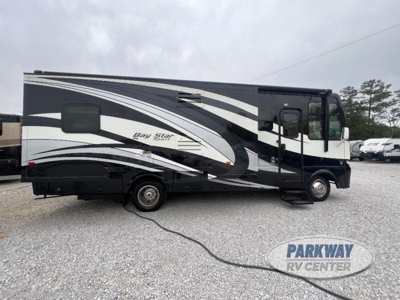 2017 Bay Star Sport 2812 by Newmar from Parkway RV Center in Ringgold, Georgia