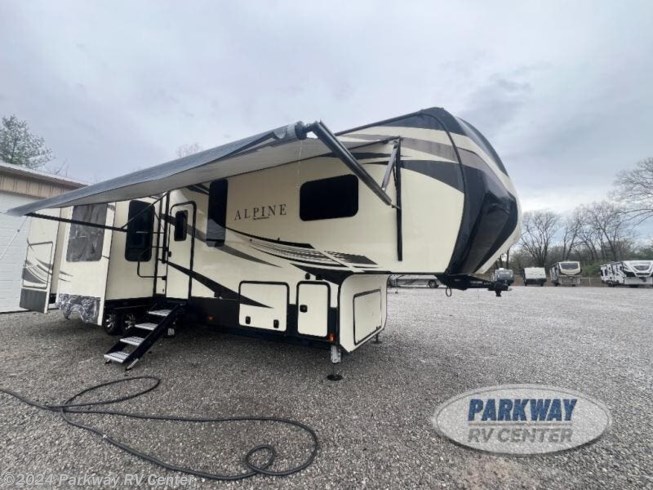 2019 Alpine 3501RL by Keystone from Parkway RV Center in Ringgold, Georgia