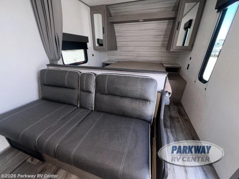 Used 2024 Coleman Lantern LT Series 274BH available in Ringgold, Georgia