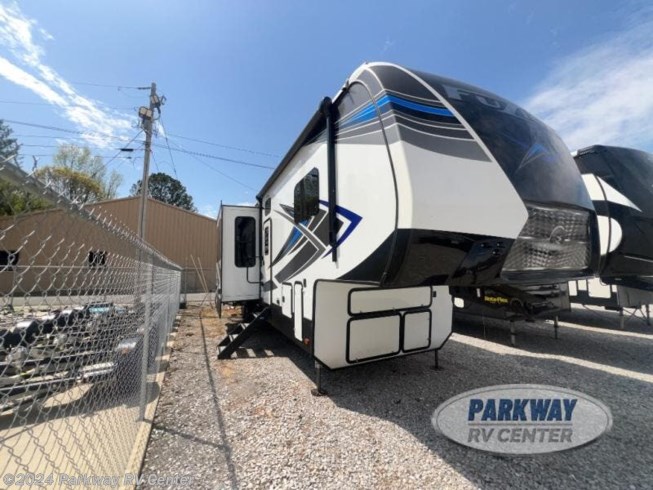 2020 Fuzion 373 by Keystone from Parkway RV Center in Ringgold, Georgia