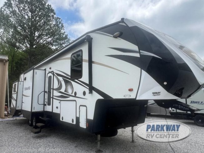 2018 Sundance 3700RLB by Heartland from Parkway RV Center in Ringgold, Georgia