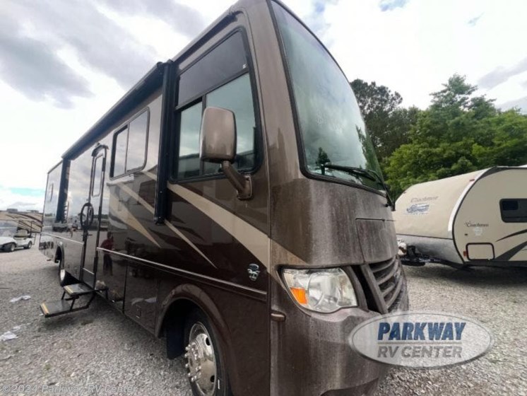 Used 2012 Newmar Bay Star 3302 available in Ringgold, Georgia
