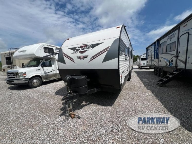 Used 2022 Coachmen Shasta 25RB available in Ringgold, Georgia