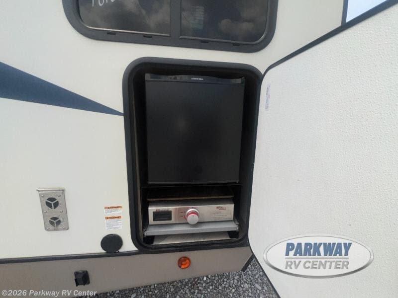 2022 Salem Hemisphere 270FKS by Forest River from Parkway RV Center in Ringgold, Georgia