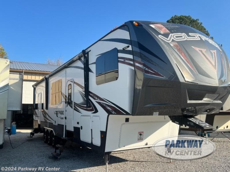 Used 2016 Dutchmen Voltage V-Series V3805 available in Ringgold, Georgia