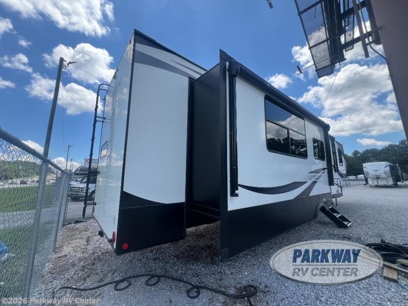 Used 2022 Dutchmen Yukon 399ML available in Ringgold, Georgia