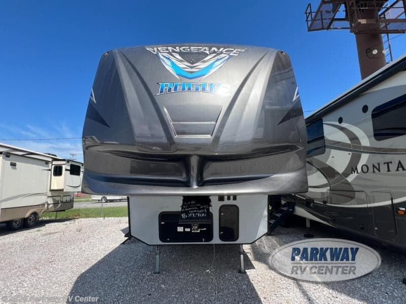 2018 Vengeance Rogue 314A12 by Forest River from Parkway RV Center in Ringgold, Georgia