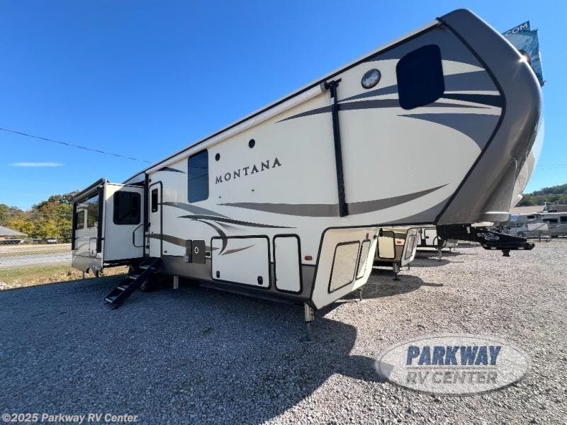 Used 2017 Keystone Montana 3921 FB available in Ringgold, Georgia