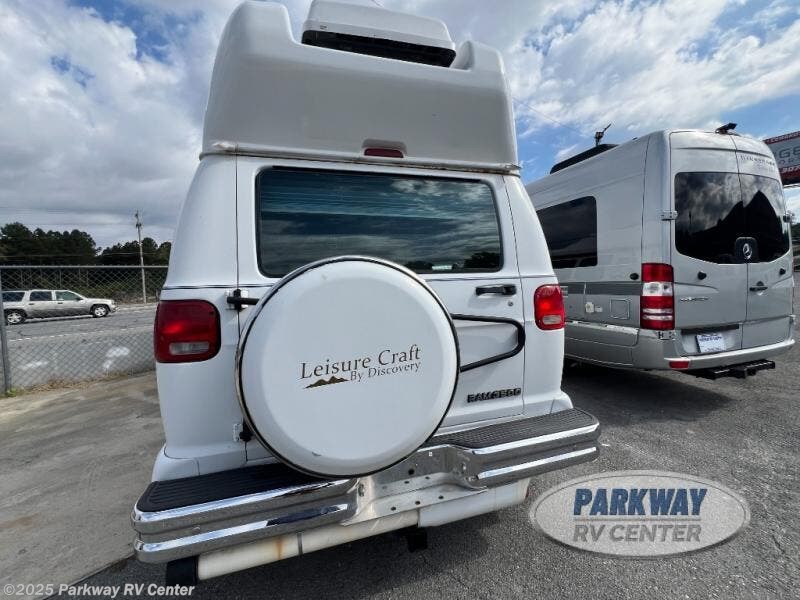 2002 Leisure Travel Discovery Discovery - Used Class B For Sale by Parkway RV Center in Ringgold, Georgia
