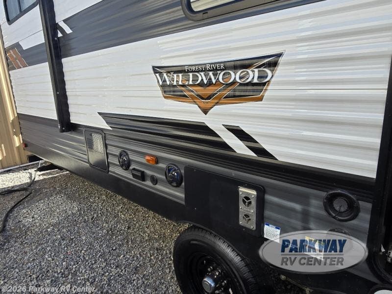 Used 2021 Forest River Wildwood 29VBUD available in Ringgold, Georgia