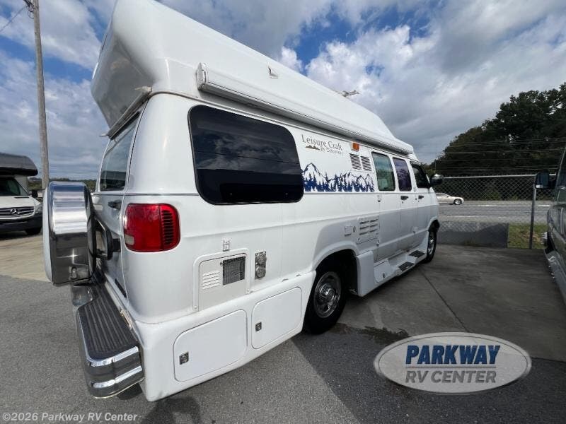 2002 Discovery Discovery by Leisure Travel from Parkway RV Center in Ringgold, Georgia