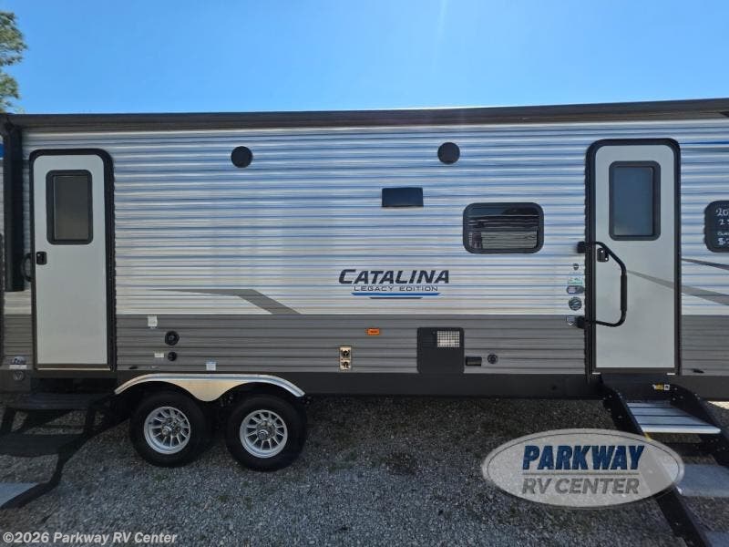 Used 2022 Coachmen Catalina Legacy 323BHDSCK available in Ringgold, Georgia