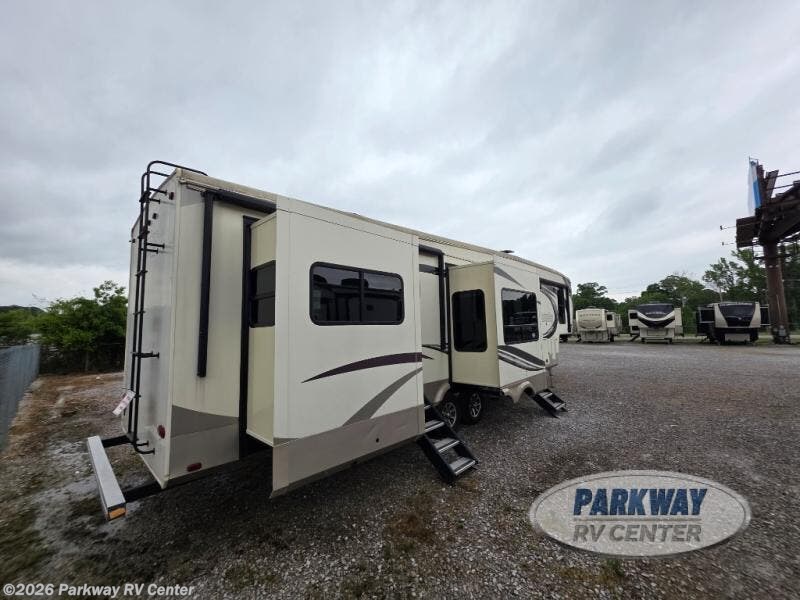 Used 2018 Palomino Columbus Compass 384RDC available in Ringgold, Georgia