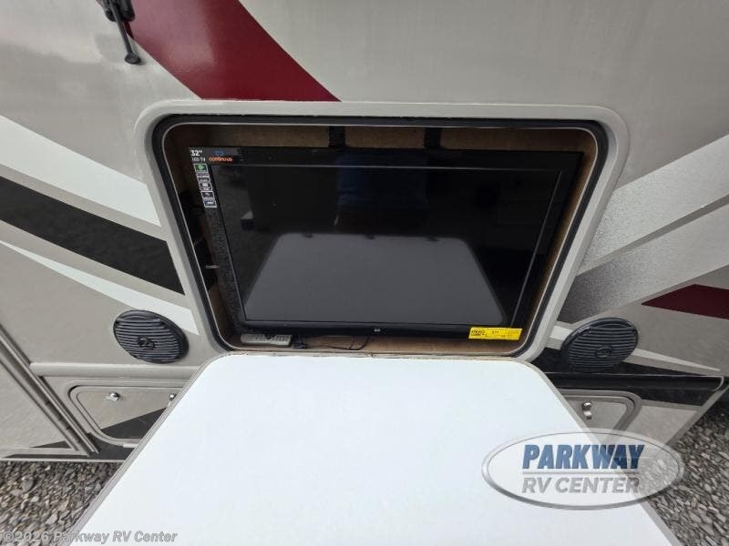 Used 2014 Thor Motor Coach Chateau 31W available in Ringgold, Georgia