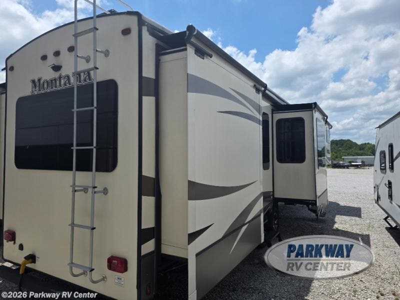 Used 2016 Keystone Montana 3711 FL available in Ringgold, Georgia