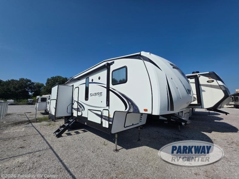2019 Sabre 32SKT by Forest River from Parkway RV Center in Ringgold, Georgia