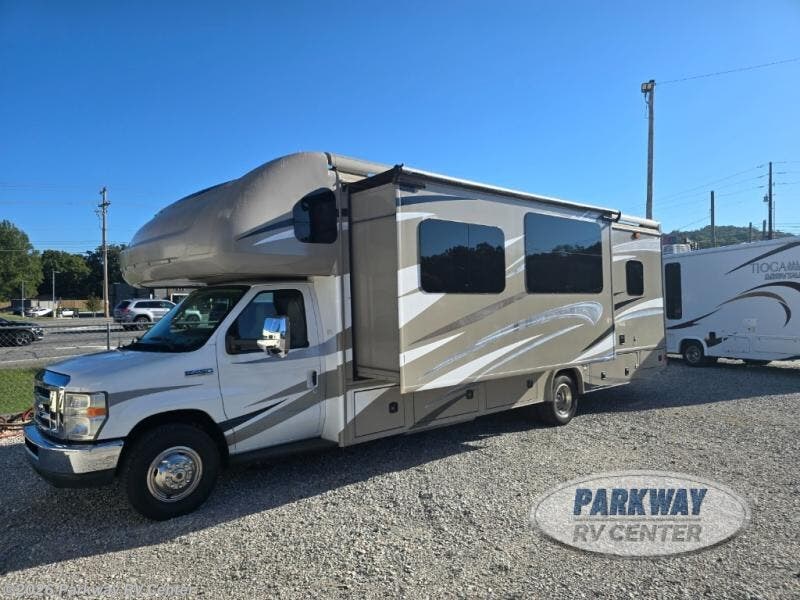 2017 Vesta 31U by Holiday Rambler from Parkway RV Center in Ringgold, Georgia