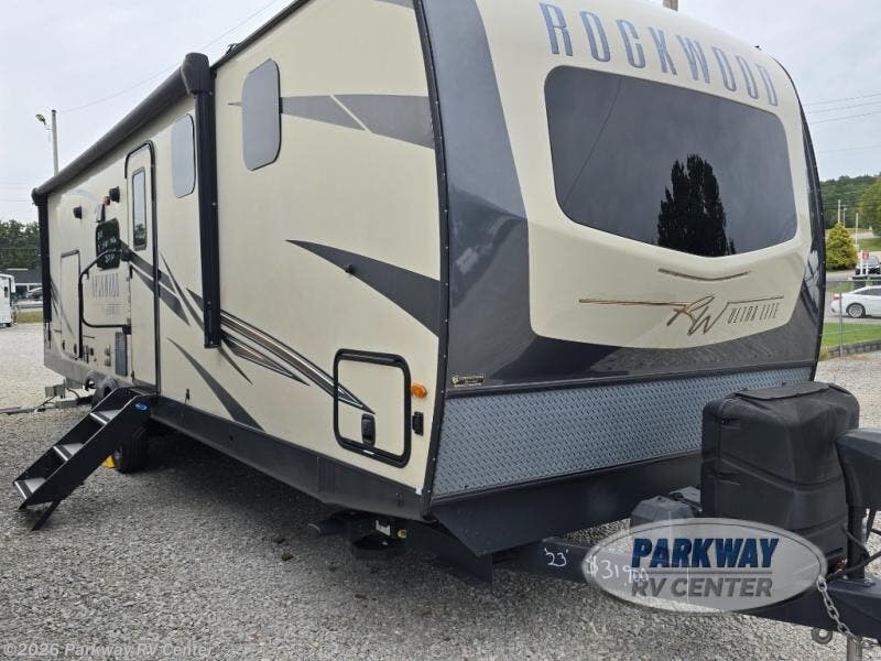 2023 Rockwood Ultra Lite 2912BS by Forest River from Parkway RV Center in Ringgold, Georgia