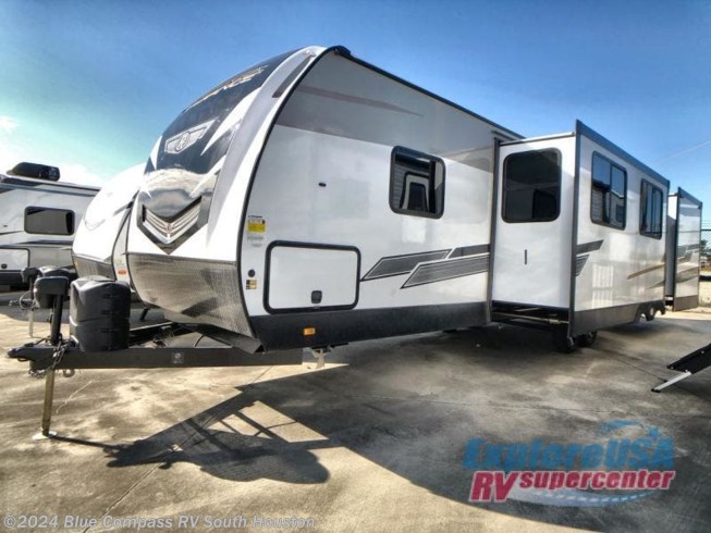 New 2022 Cruiser RV Radiance Ultra Lite 30DS available in Houston, Texas