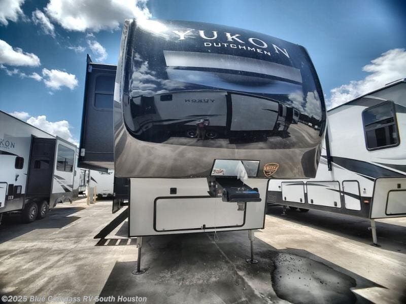 2022 Dutchmen Yukon 421FL RV for Sale in Houston, TX 77511 A4466