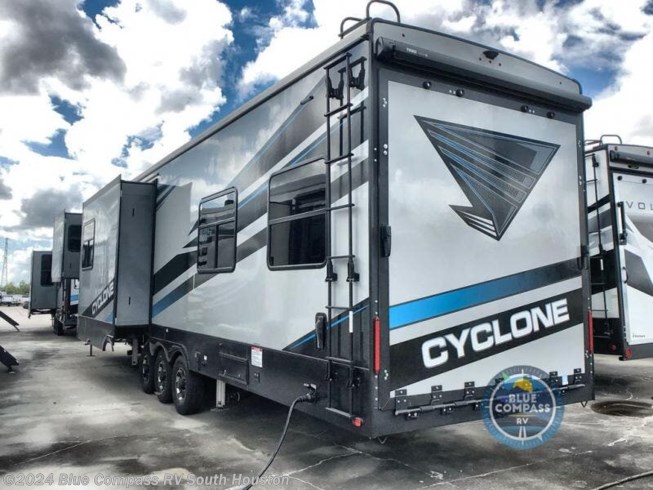 2022 Cyclone CY4014C by Heartland from Blue Compass RV - Houston, TX in Houston, Texas