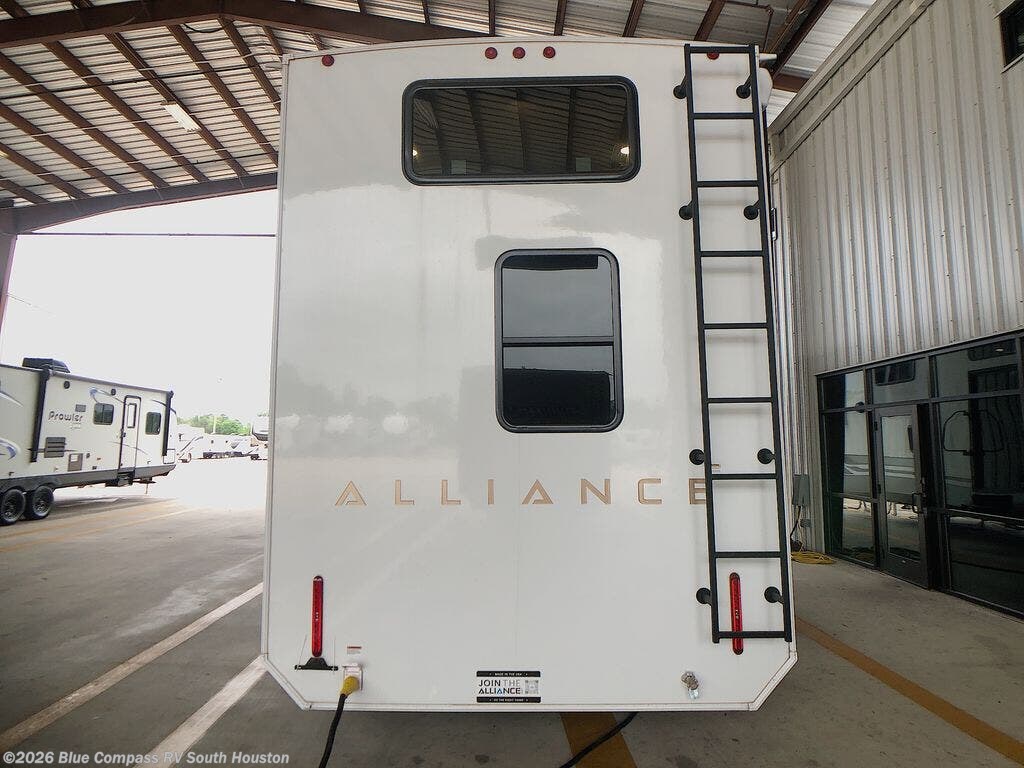 New 2025 Alliance RV Benchmark 44LFT available in Alvin, Texas