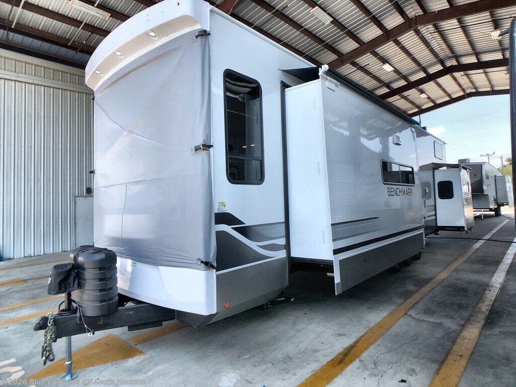 2026 Alliance RV Benchmark 42LFT - New Travel Trailer For Sale by Blue Compass RV South Houston in Alvin, Texas