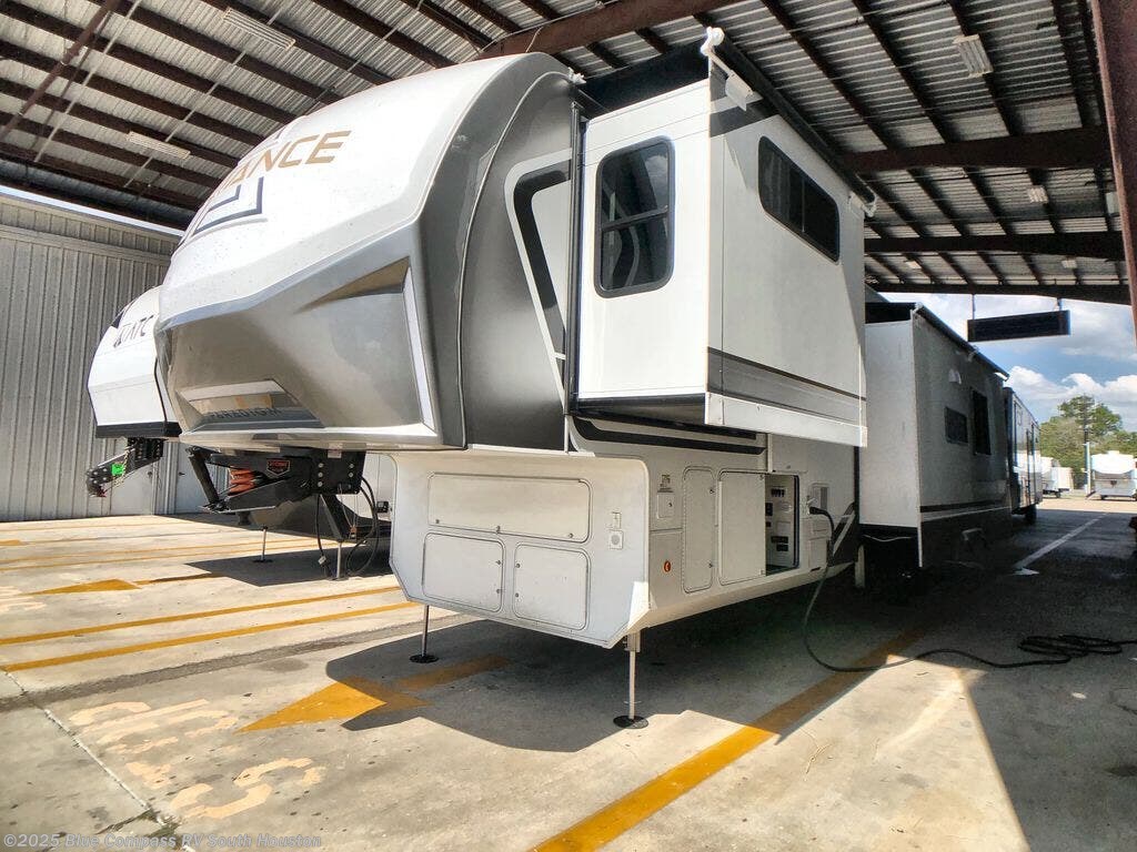 2026 Paradigm 388SP by Alliance RV from Blue Compass RV South Houston in Alvin, Texas