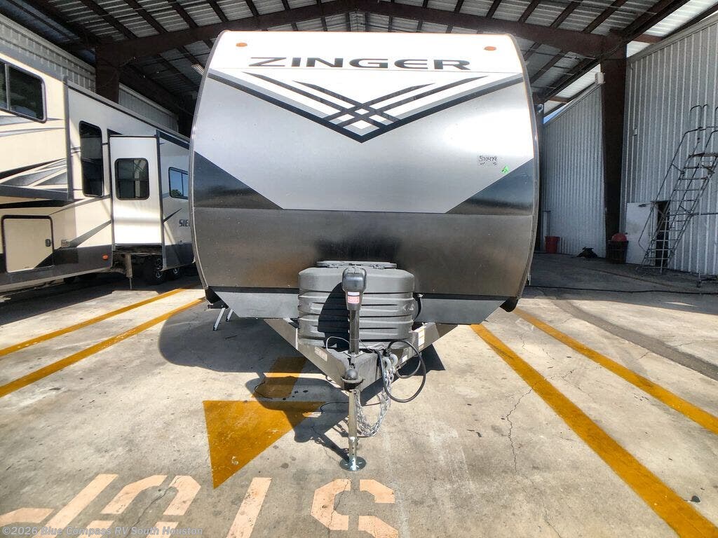 2026 Zinger 320FB by CrossRoads from Blue Compass RV South Houston in Alvin, Texas