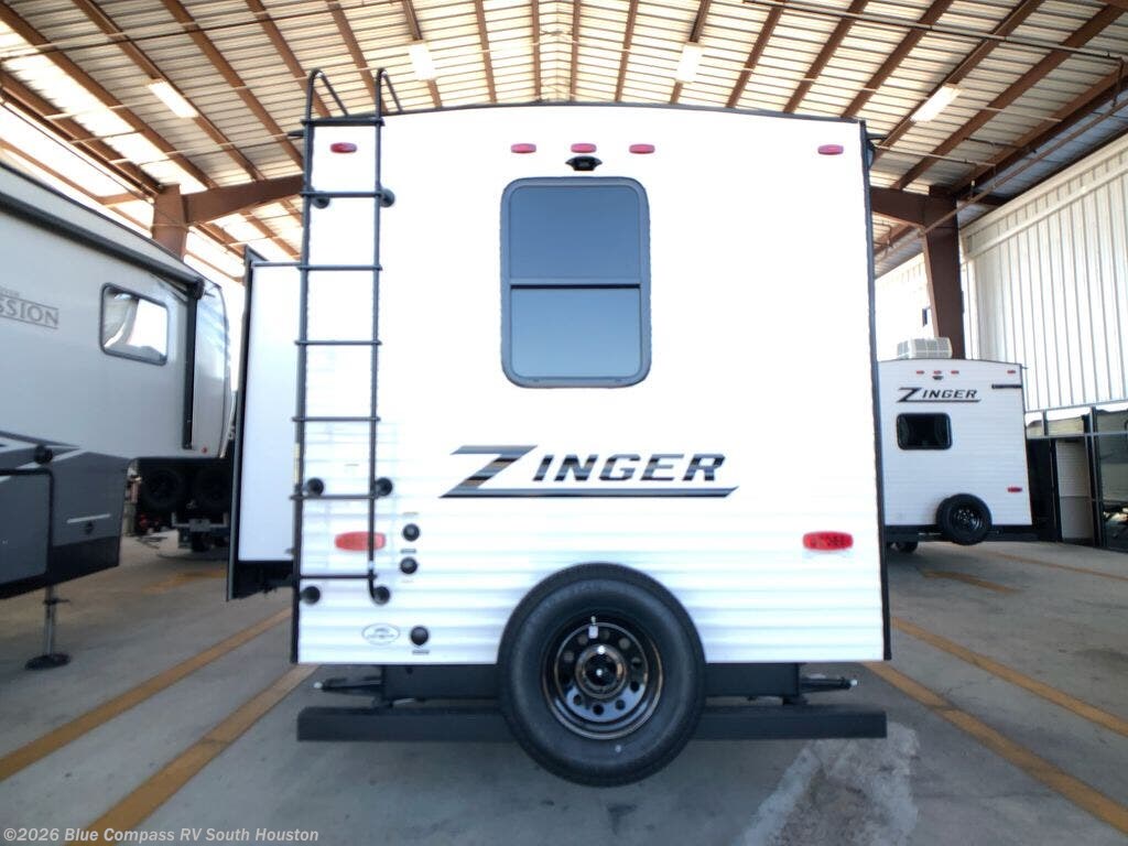 New 2026 Dutchmen Voltage V-Series 4250 available in Alvin, Texas