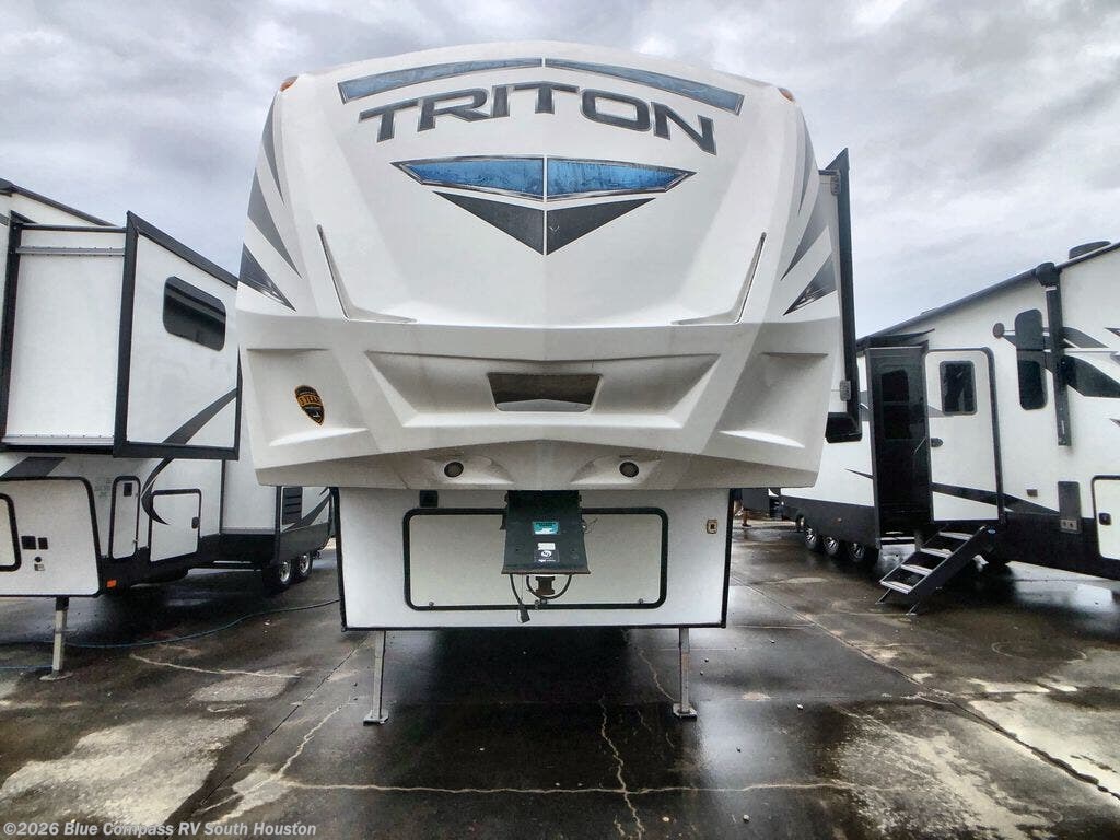 2018 Triton 3351 Voltage by Dutchmen from Blue Compass RV South Houston in Alvin, Texas
