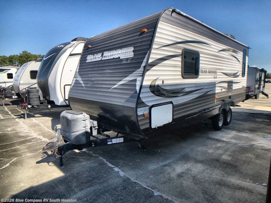 Used 2015 Heartland Trail Runner 21SLE available in Alvin, Texas