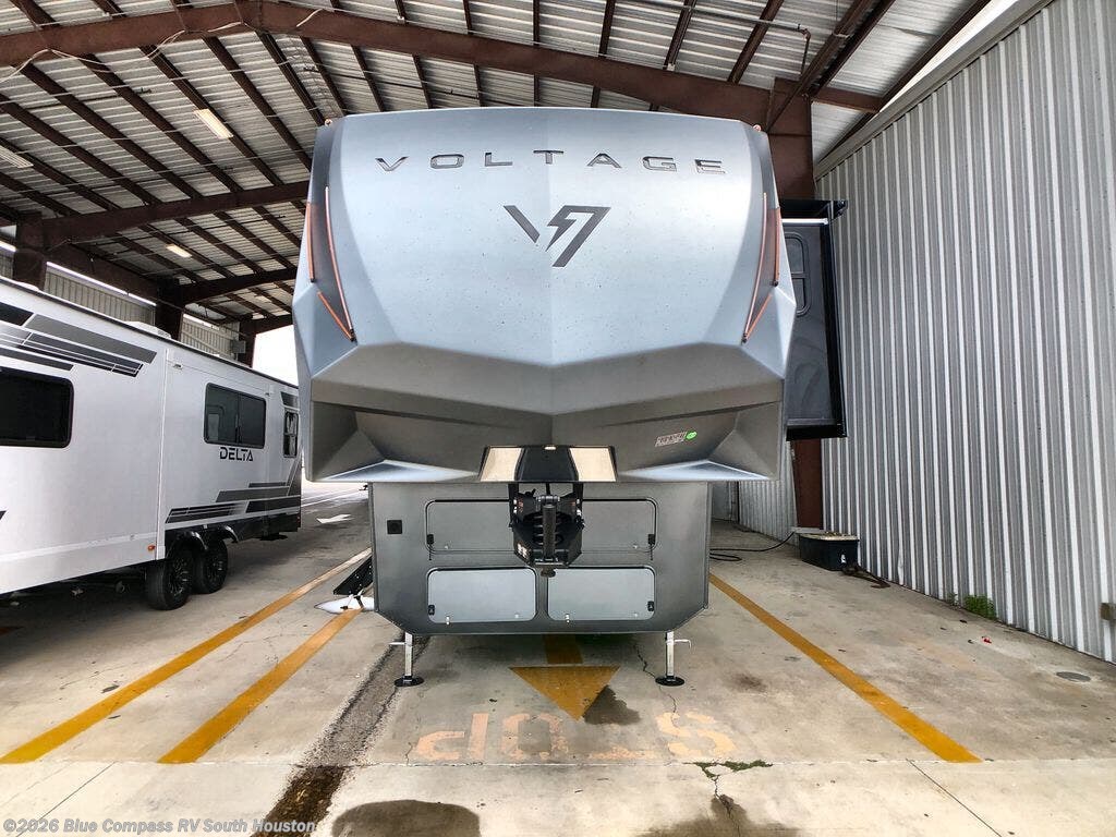 2026 Dutchmen Voltage V-Series 3850 - New Fifth Wheel For Sale by Blue Compass RV South Houston in Alvin, Texas
