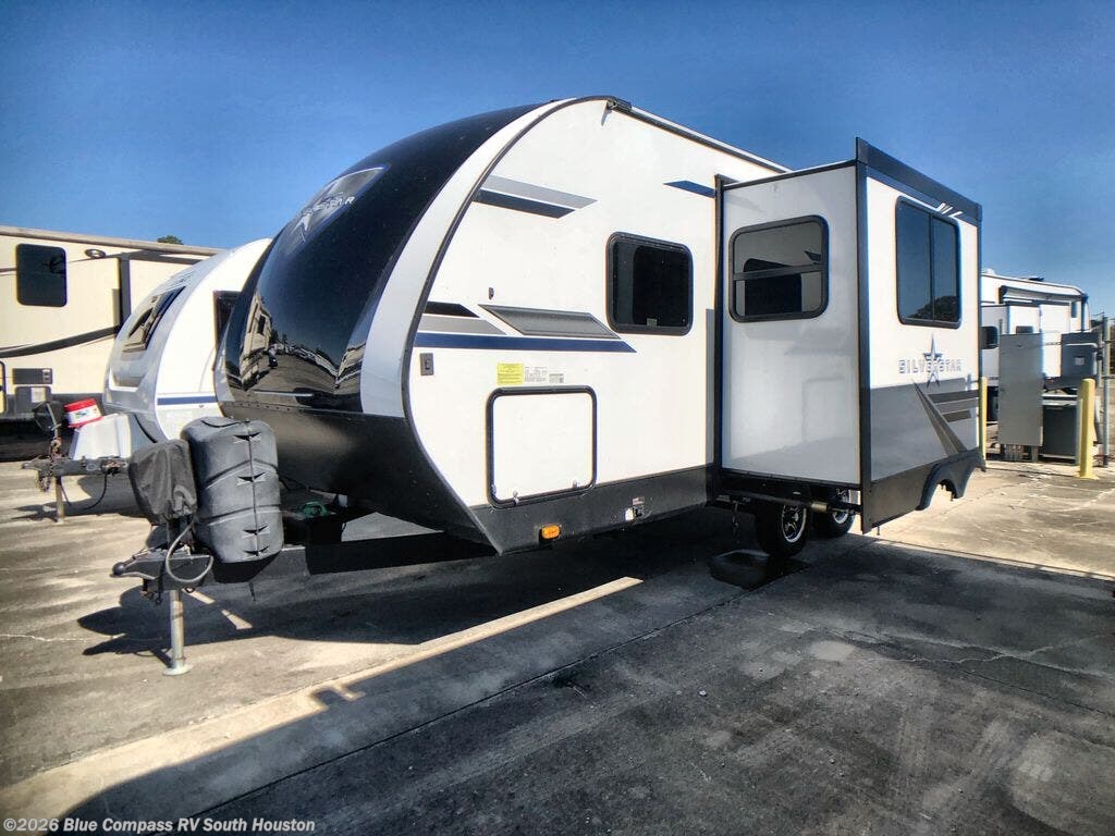 Used 2022 Highland Ridge Silverstar S-Lite 212FB available in Alvin, Texas