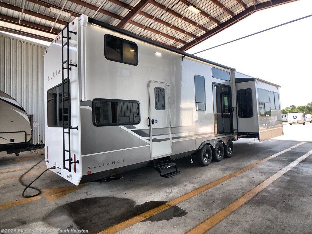 New 2026 Alliance RV Benchmark 44LFT available in Alvin, Texas